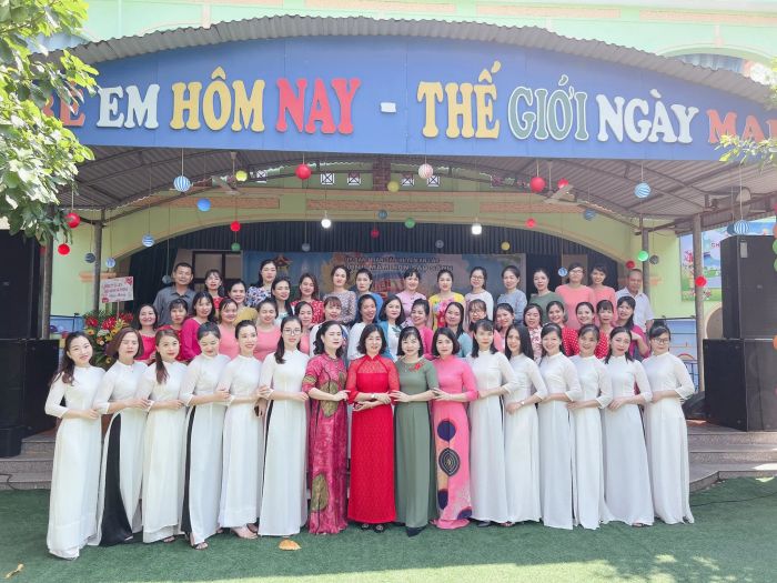 Khuôn viên xanh mát của Trường Mầm non Sao Sáng