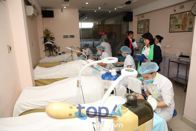 Ý Mỹ - Trung tâm đào tạo nghề thẩm mỹ chất lượng, nơi ươm mầm những tài năng trong ngành làm đẹp. Với sứ mệnh đào tạo nguồn nhân lực tay nghề cao, trung tâm luôn không ngừng đổi mới để bắt kịp xu hướng thẩm mỹ hiện đại.