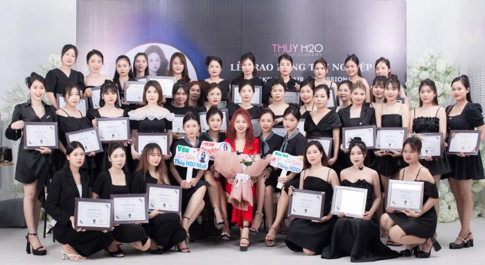 Không gian đào tạo chuyên nghiệp tại Thuy H2O Makeup Academy