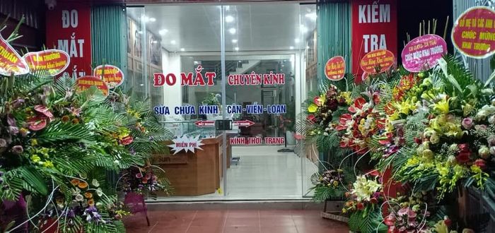 Không gian trưng bày hiện đại tại Kính Mắt Hải Phòng