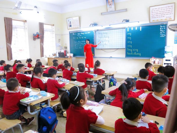 Hình ảnh Trường Tiểu học Hùng Vương - Ngôi trường chuẩn Quốc gia với kiến trúc hiện đại