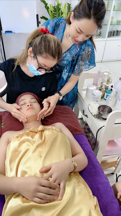 Không gian đào tạo chuyên nghiệp tại Hà Vy Beauty Center
