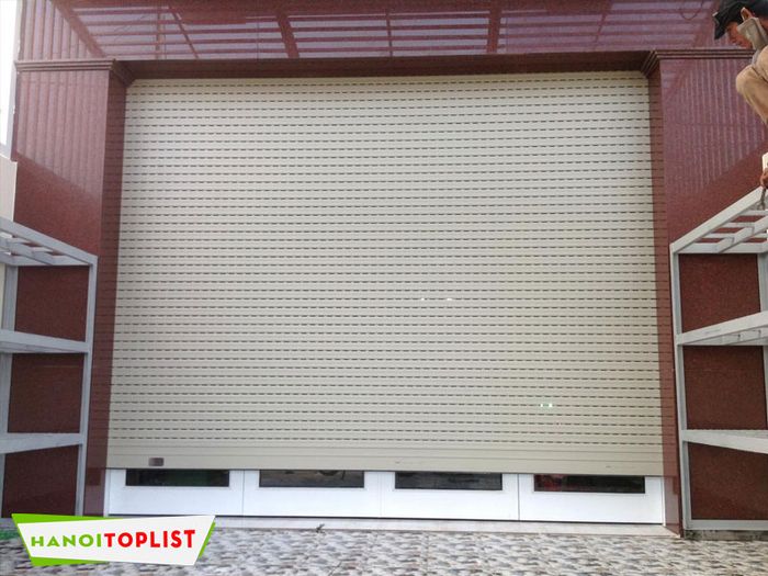 eurowindow-dan-dau-xu-huong-cua-cuon-cao-cap-Mytour