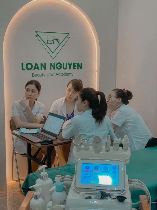 Hình ảnh học viện thẩm mỹ Loan Nguyễn Beauty & Academy