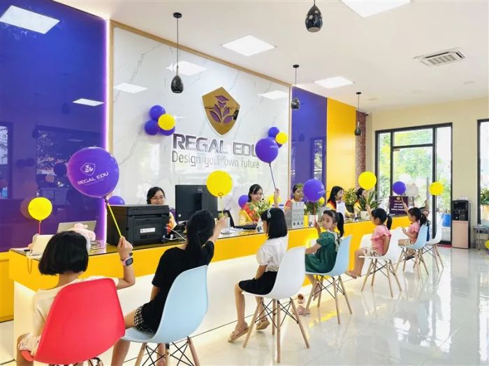 Hình ảnh đội ngũ giảng viên quốc tế tại Regal Edu