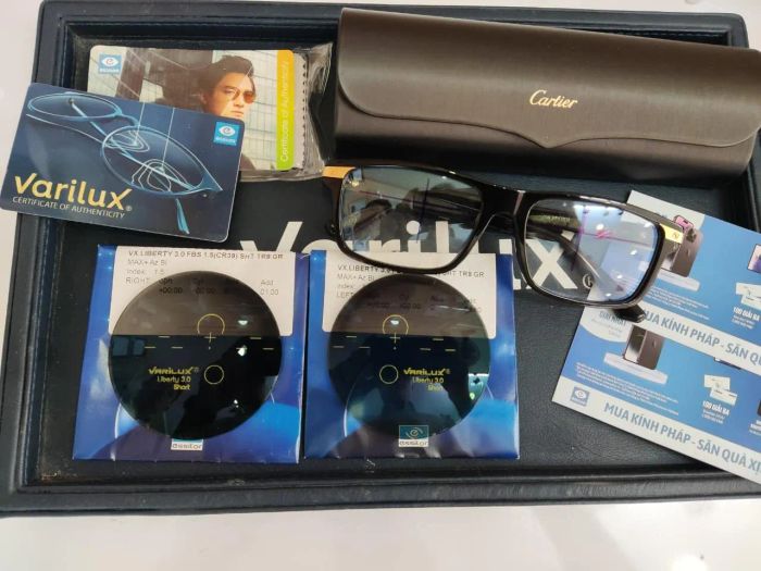 Bộ sưu tập kính đa dạng tại Việt Pháp Optics