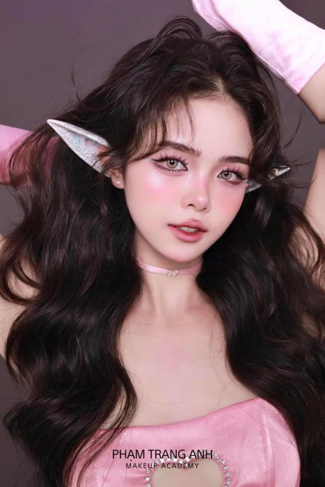 Hình ảnh ấn tượng về Học viện Trang điểm Phạm Trang Anh