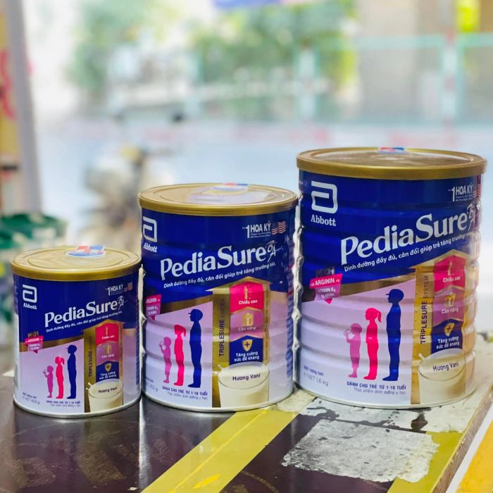 Không gian trưng bày sản phẩm tại Shop Sữa Voi Con