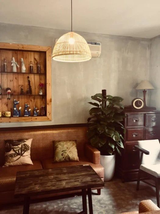 Thưởng thức không gian yên tĩnh và ngập tràn năng lượng của <i>Én Tarot Cafe</i> qua những bức ảnh tuyệt đẹp, mang đến cảm giác thư thái giữa lòng Hà Nội.
