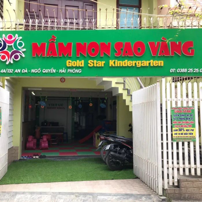 Hình ảnh lớp học tiếng Anh vui nhộn tại Sao Vàng