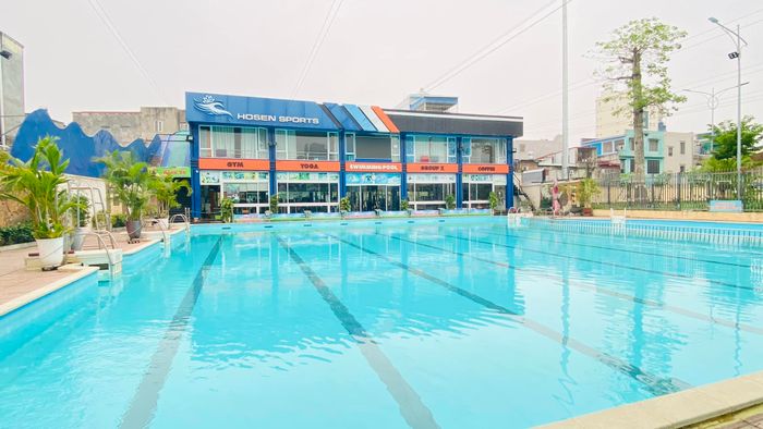 Bể bơi Hồ Sen ảnh 1