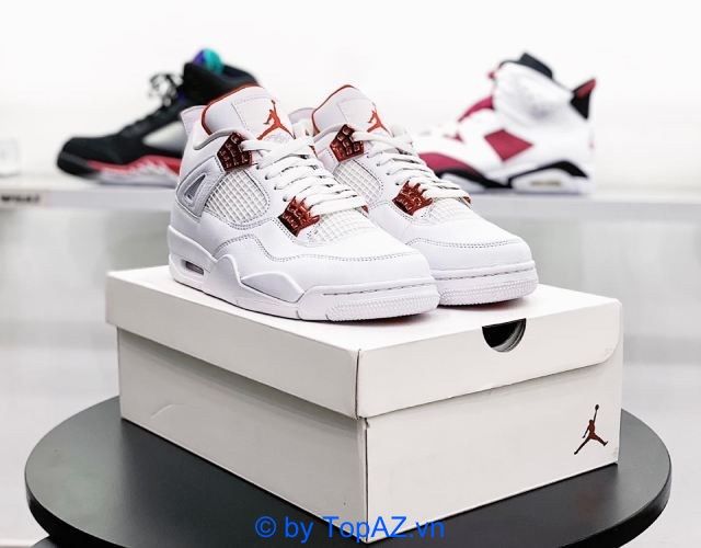 Jordan 4