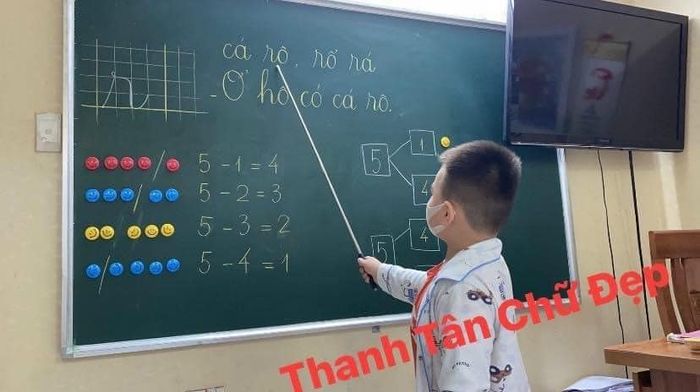 Hình ảnh học tập tại Trung tâm luyện chữ đẹp Thanh Tân