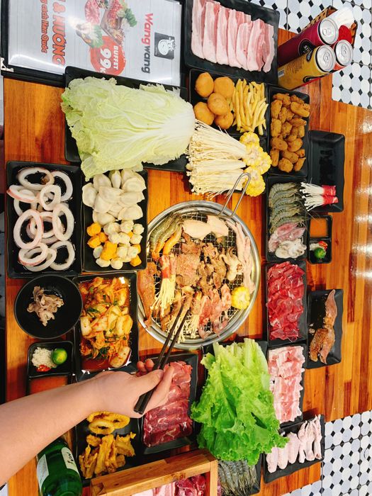 Thực đơn phong phú và không gian ấm cúng tại Wang Wang - Ảnh 2