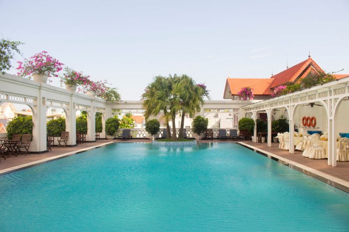 View thành phố ấn tượng từ Pearl River Hotel