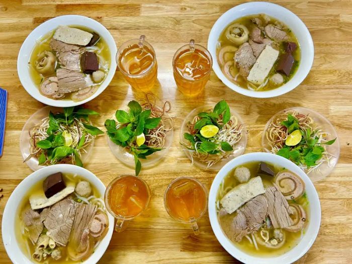 Bún Bò Huế O Uông ảnh 1