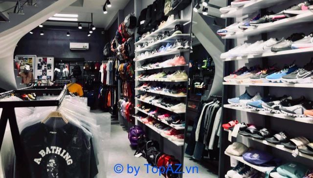 Là thành viên chính thức của hệ thống Online Sneaker Store