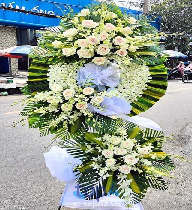Gợi ý địa chỉ đặt vòng hoa viếng trang nhã, ý nghĩa tại Quận 6