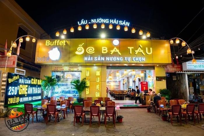 Hình ảnh không gian ẩm thực biển tại Buffet Hải Sản Ốc Ba Tàu - Hải Phòng
