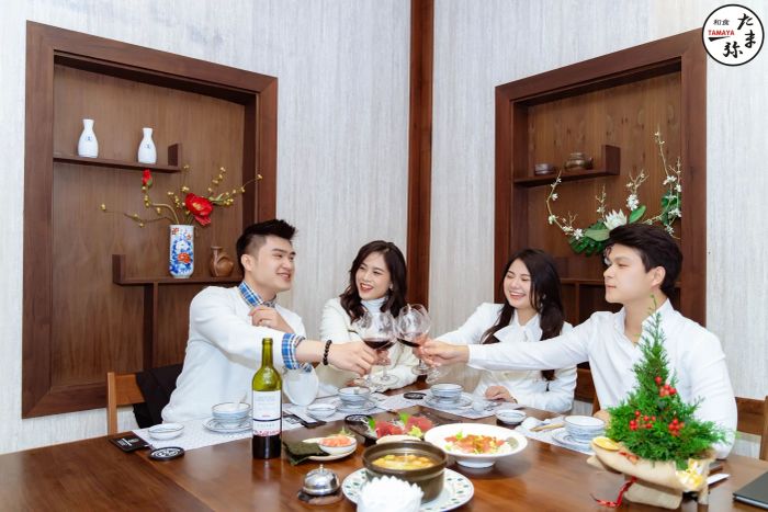 Những món ăn tinh tế được chế biến bởi bếp trưởng 30 năm kinh nghiệm