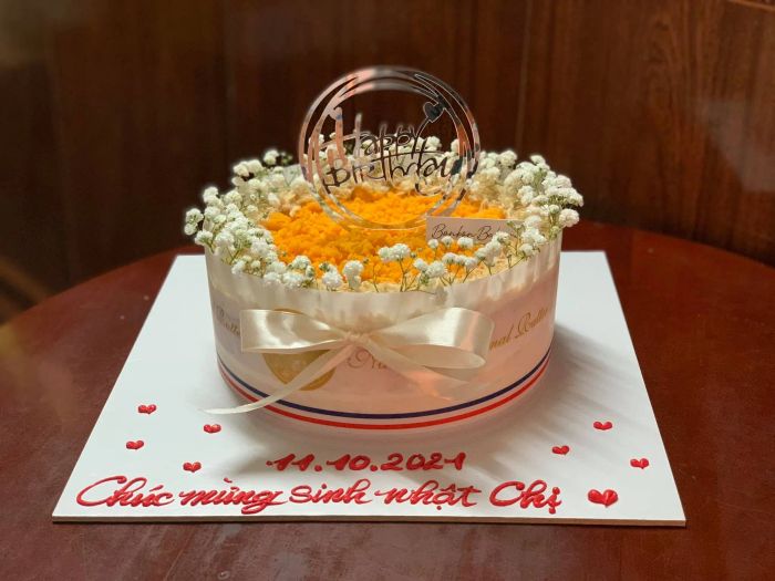 Hình ảnh bánh bông lan trứng muối đặc trưng tại Tiệm bánh Bonbon