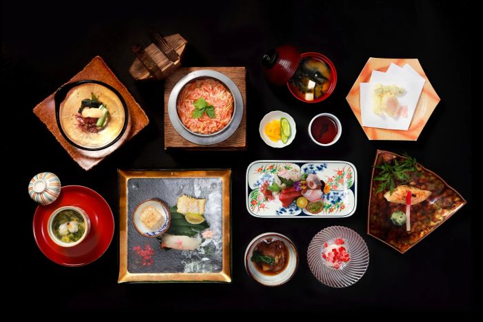 Hình ảnh ấn tượng về không gian ẩm thực tại AZABU - HÔTEL du PARC HANOÏ