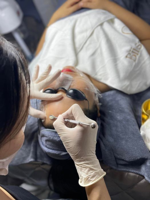 Hình ảnh quy trình chăm sóc da chuyên nghiệp tại Bii Spa
