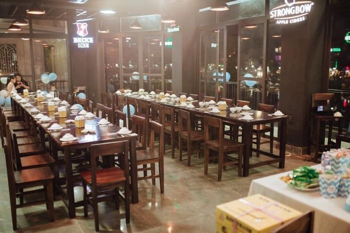 View thành phố lung linh về đêm tại SKY BEER - Ảnh 1