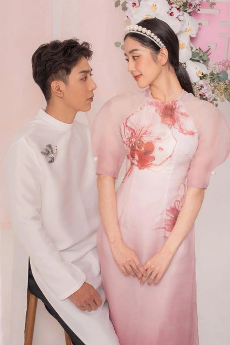 Hình ảnh áo dài thiết kế tại Linh Bông