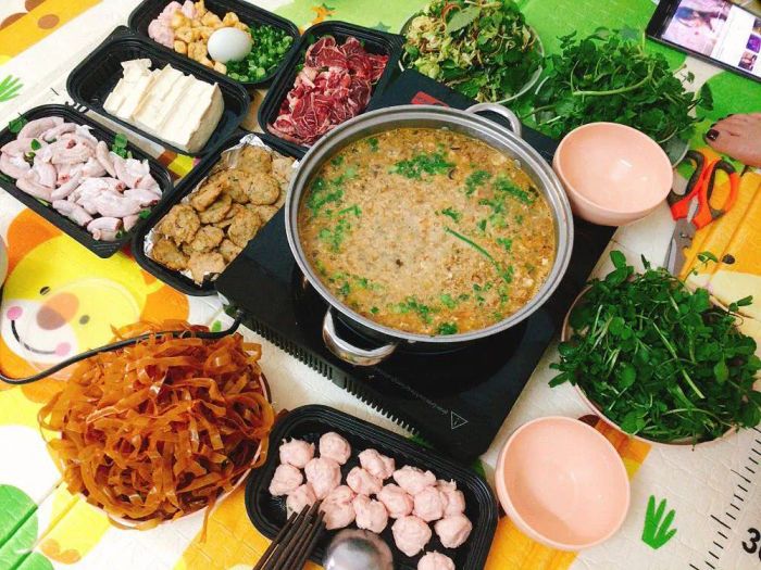 Lẩu Cua Đồng Sen Việt ảnh 2