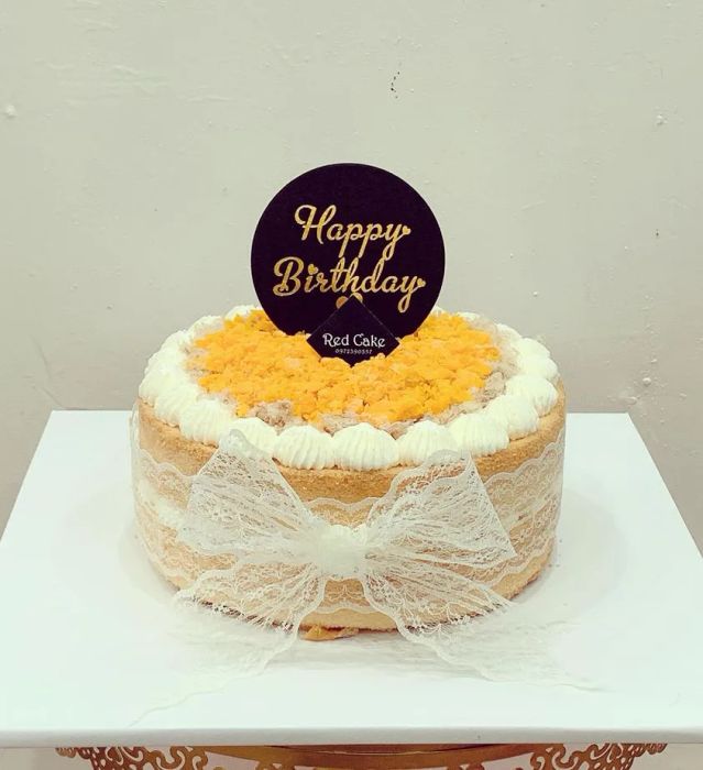 Hình ảnh thực tế bánh bông lan trứng muối tại Red Cake