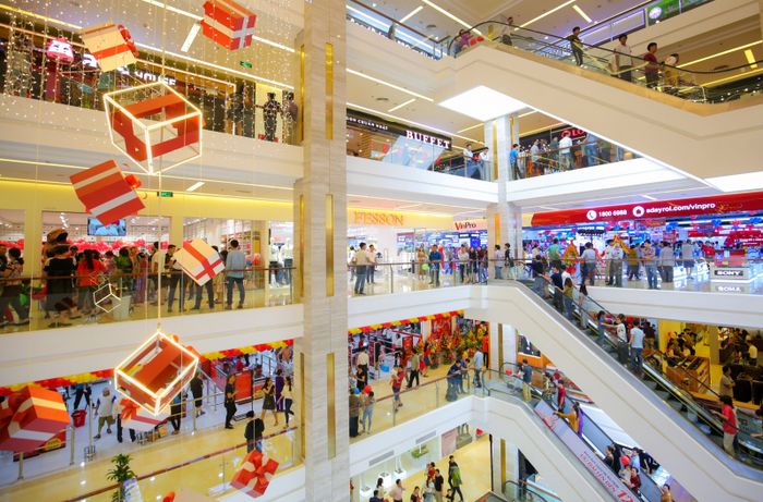 Không gian mua sắm đẳng cấp tại Vincom Plaza