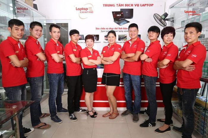 Đội ngũ kỹ thuật viên tay nghề cao tại Laptop Centre