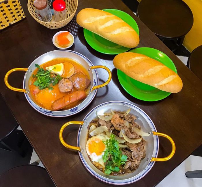 Bánh Mì Chảo Cô Thị - Hình ảnh 1