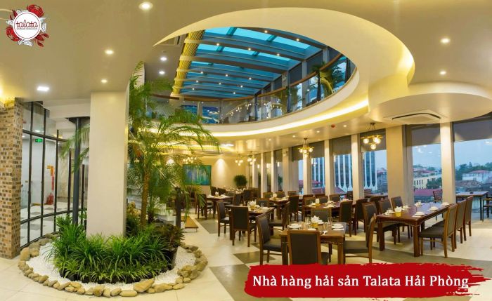Không gian sang trọng với view thành phố tại Talata