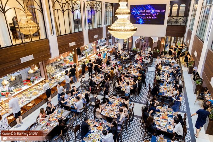 Không gian sang trọng tại King Seafood Restaurant