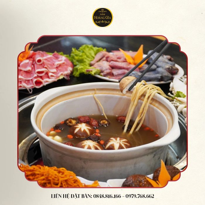 Lẩu Nấm Hoàng Gia hình ảnh 1