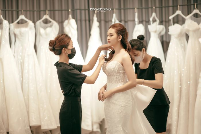 Hình ảnh tại Rin Wedding - Khoảnh khắc váy cưới thăng hoa