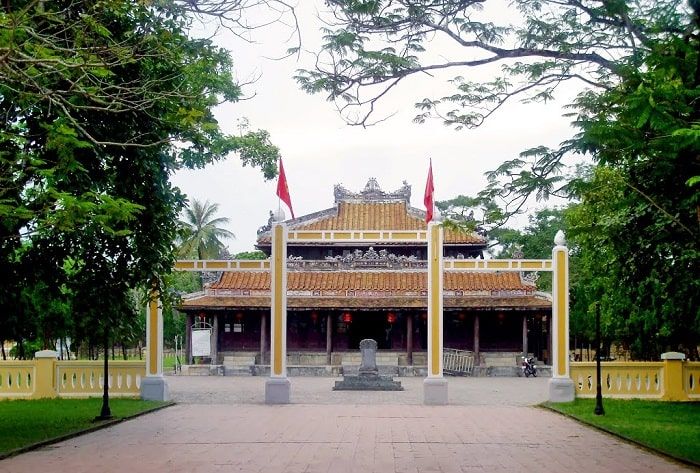 Hình ảnh ấn tượng về kiến trúc Bảo tàng Lịch sử Thừa Thiên Huế