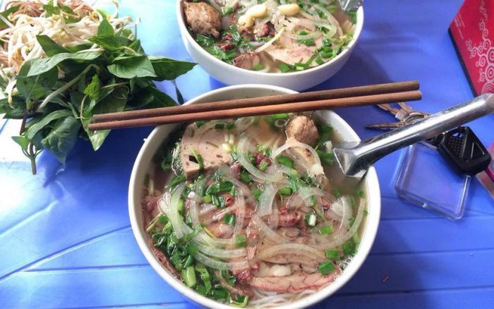Bún Bò Huế Cô Oanh ảnh 2