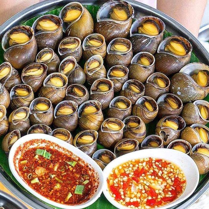 Những món ăn Thái hấp dẫn được trình bày đẹp mắt tại Ramkhamhaeng