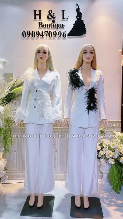 Hình ảnh bộ sưu tập vest tại Huỳnh Hương Fashion