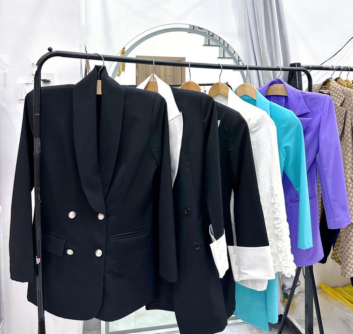 Bộ sưu tập vest cao cấp tại LUNA STORE