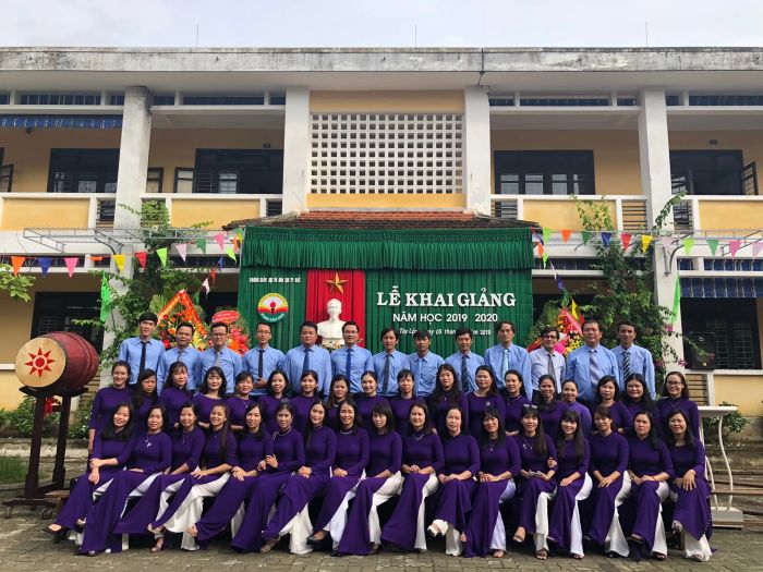 Khám phá hình ảnh đầu tiên về Trường THCS Phan Sào Nam