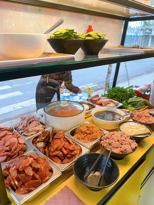 Hình ảnh món xôi mặn đặc trưng tại Xôi Mặn Cô Tủn