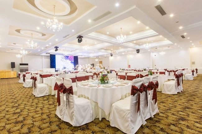 Trung tâm Hội nghị Tiệc cưới Dìn Ký Center - Nơi tổ chức những sự kiện trọng đại