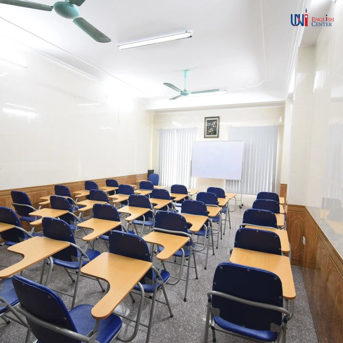 Giờ học tương tác sôi nổi tại Trung Tâm Anh Ngữ Uni English