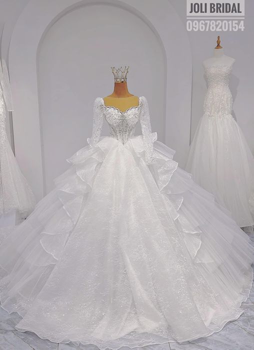 Hình ảnh những mẫu váy cưới đẹp ngất ngây tại Joli Bridal