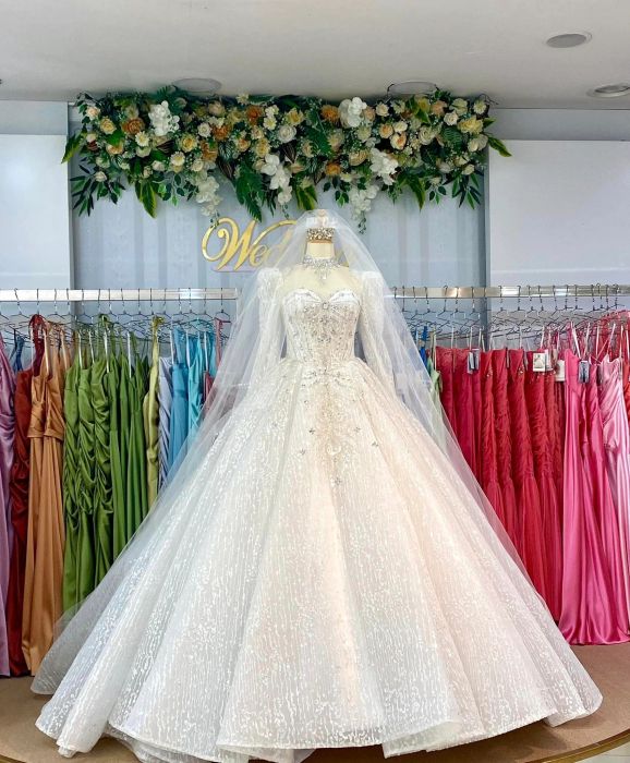 ÁO CƯỚI VIVIAN ảnh 1 - Không gian showroom sang trọng đẳng cấp