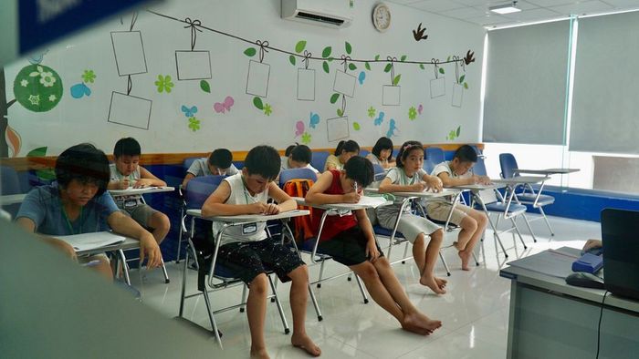 Anh ngữ AMES ảnh 1 - nơi mang đến cho học viên một phương pháp học tiên tiến, sử dụng công nghệ AI và giảng viên bản ngữ để phát triển toàn diện kỹ năng tiếng Anh.